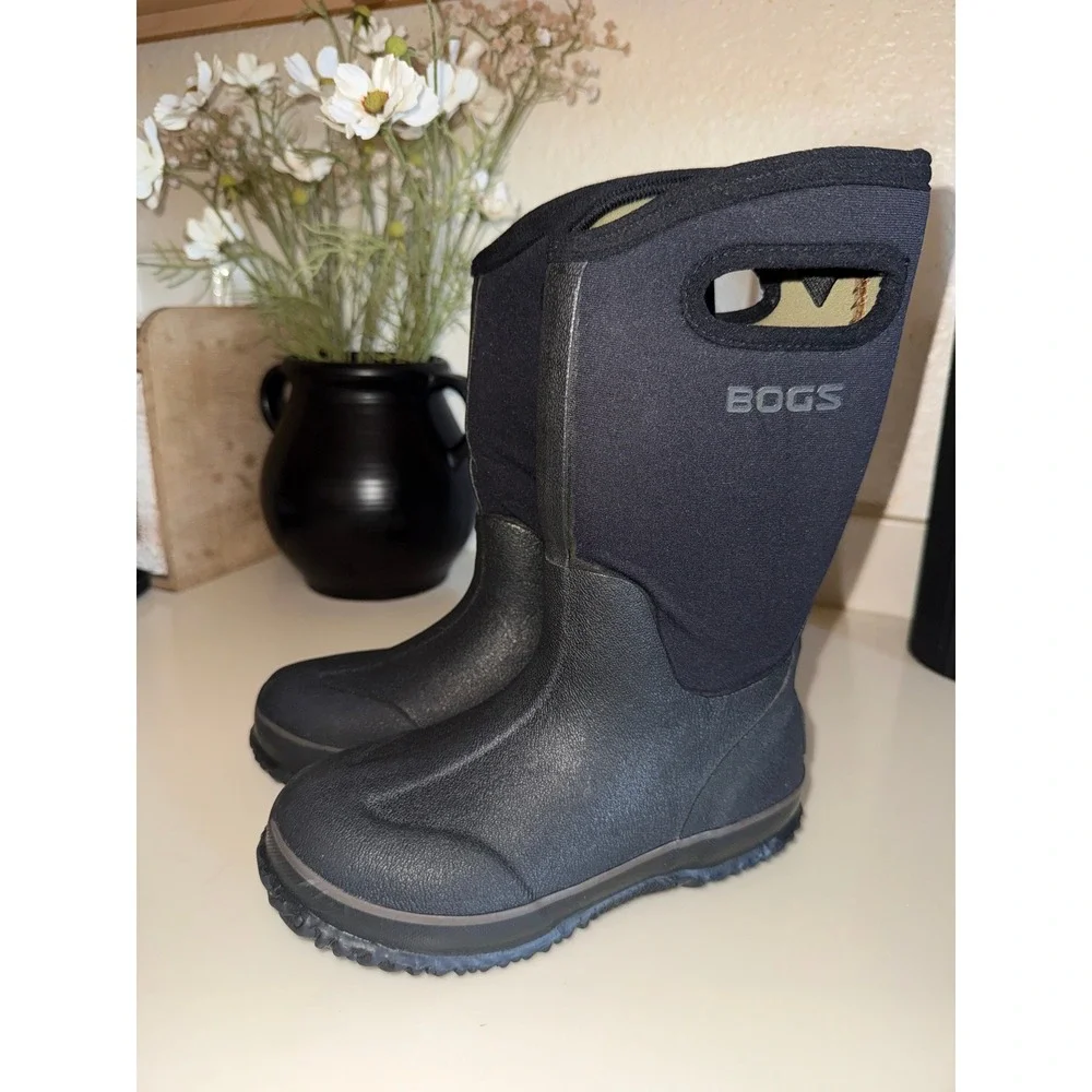 Bogs Classic High Handle Waterproof Insulated Winter Boots Kids sz 1 Black -30°F